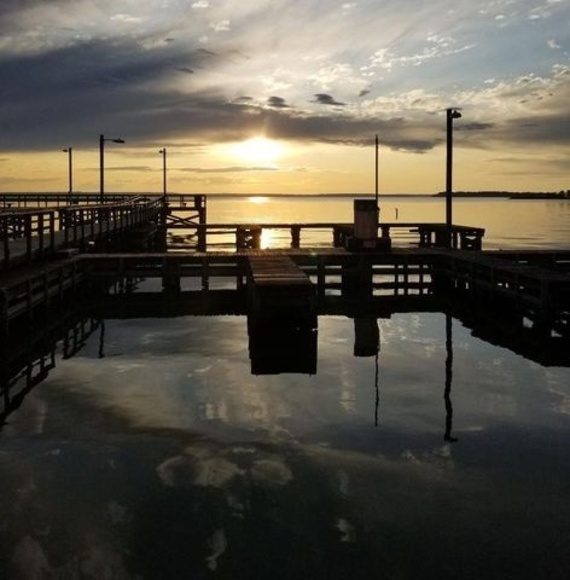 Meet your Posher, Clinton - Picture 1 of 1